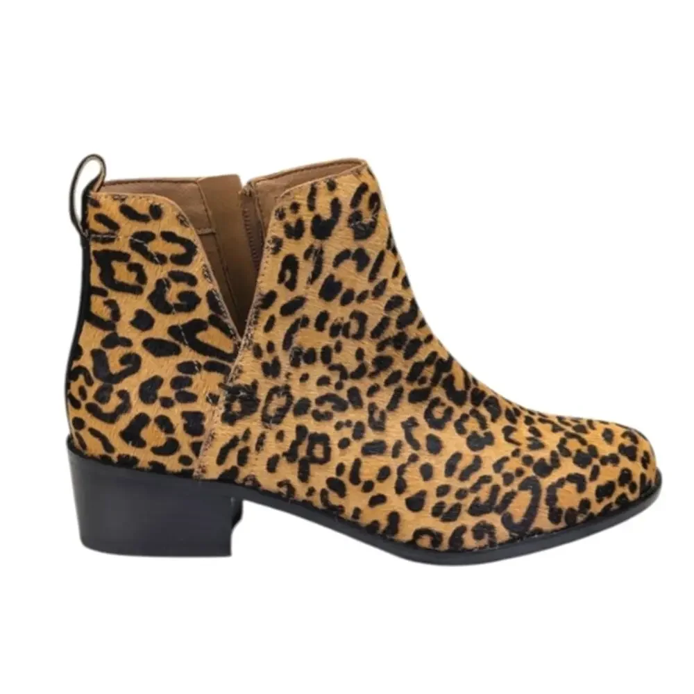 Vionic Clara Leopard Ankle Boots EUC $170 Size 7     S3764